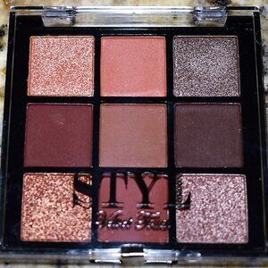 Styl London Eyeshadow Palette - Velvet Touch